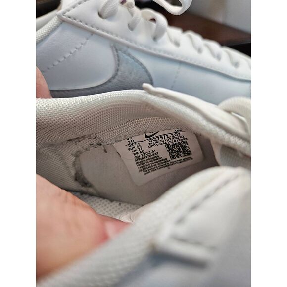 NIKE Triple White Platform DQ7571-101 sneaker Athletic Shoe Womens Size 10 - Picture 9 of 9